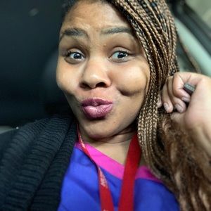 Meet your Posher, Vickie